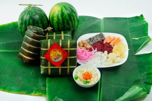 Top 5 Mui huong quen thuoc bao hieu Tet sap ve