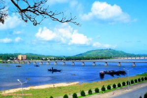 Top 7 Dia diem an vat binh dan nhat tai Quang Ngai
