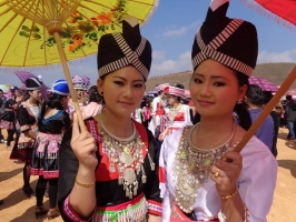 Top 7 Net doc dao nhat cua dan toc Hmong