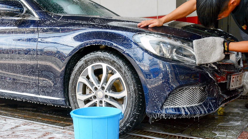 Mẹo Bảo Vệ Ô Tô Đỗ Dưới Mưa & Cách Chăm Sóc Xe Sau Khi Dầm Mưa 8 cham soc o to duoi mua 4