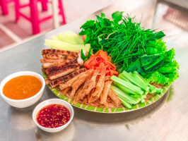 Top 5 Dia chi ban nem nuong ngon nhat Quan 3 TP. HCM