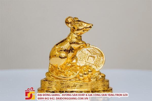 Hình ảnh con chuột - Quà tặng phong thủy 12 con giáp để bàn
