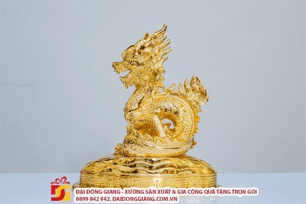 Hình ảnh con rồng - Quà tặng phong thủy 12 con giáp để bàn làm việc