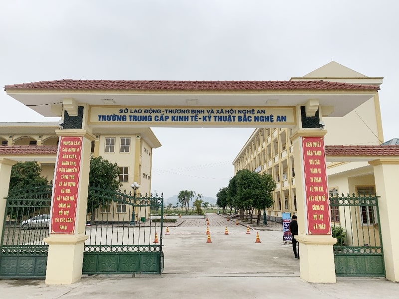 Học Nghề Nuôi Trồng Thủy Sản Nơi Nào Tốt Nhất Tại Nghệ An? 9 truong day nghe nuoi trong thuy san