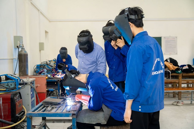 dao tao nghe bao tri co khi