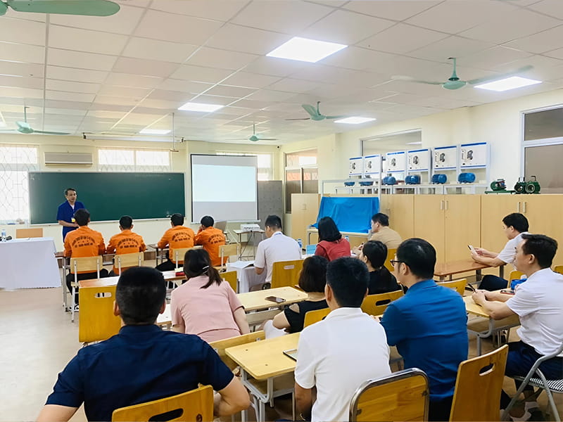 truong kinh te ky thuat tay nam nghe an